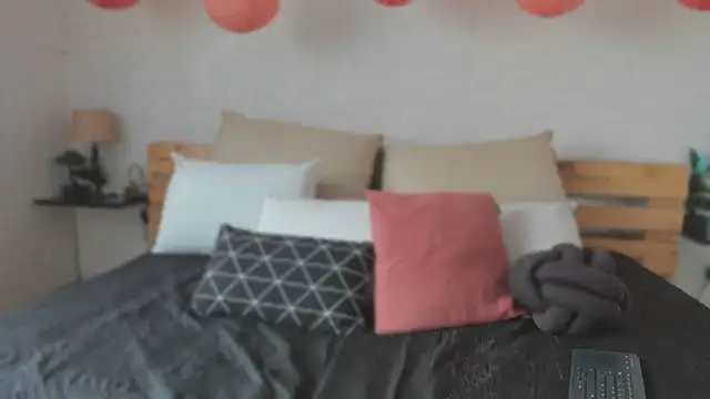 afrodita sp online show from December 4, 2025, 7:55 pm