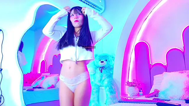 Snapshot of BunnySexyy18 chatting on May 4, 2026, 3:35 am BunnySexyy18 online show from May 4, 2026, 3:35 am