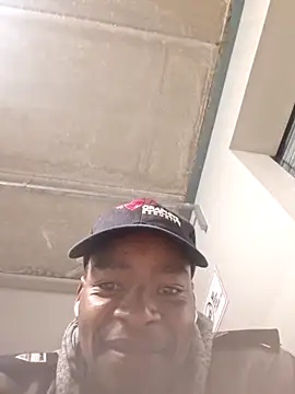 Lelow5038 online show from April 22, 2026, 4:04 am