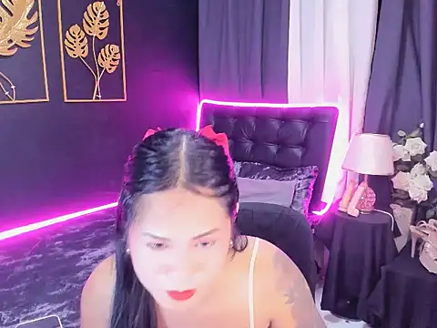 Wildxbriana online show from November 10, 2025, 4:17 pm