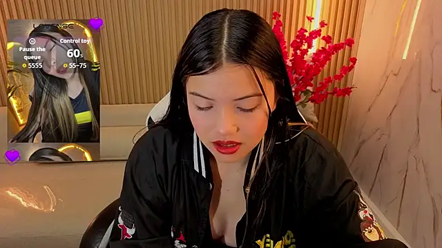 venus velvet tp online show from April 1, 2026, 1:41 pm