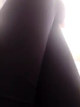 Snapshot of Lucu_ chatting on November 17, 2025, 9:48 am Lucu online show from November 17, 2025, 9:48 am