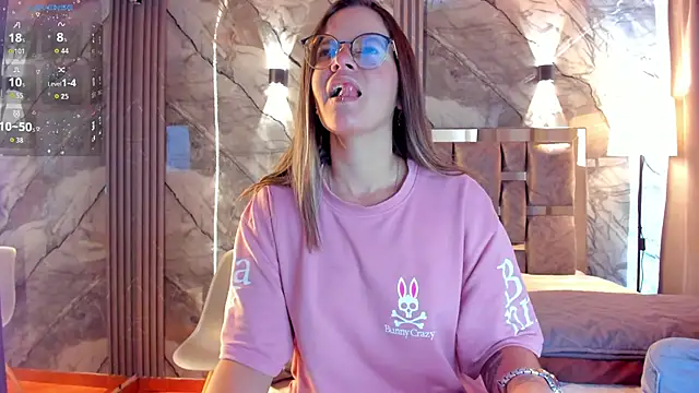 Snapshot of Samy_and_Allison chatting on December 1, 2025, 6:57 pm Samy and Allison online show from December 1, 2025, 6:57 pm