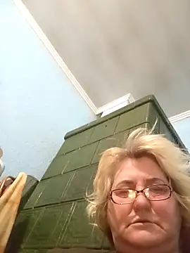 MilaTamila456 online show from November 24, 2025, 10:42 pm