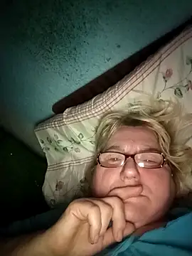 MilaTamila456 online show from December 2, 2025, 3:01 am