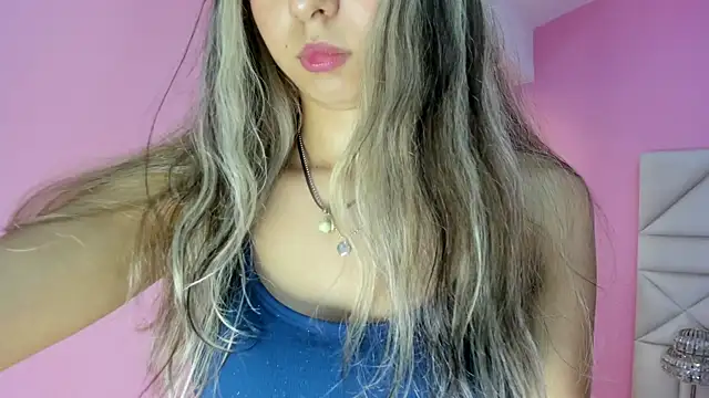 Sara connor01 online show from November 27, 2025, 9:06 pm