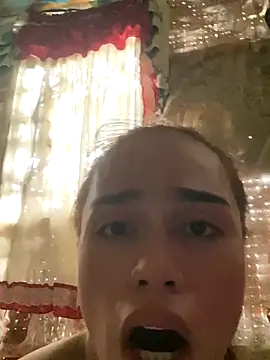 lustfulkatie online show from December 3, 2025, 5:37 am