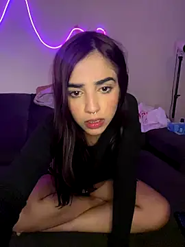 Babyzinha420 online show from November 30, 2025, 3:54 am