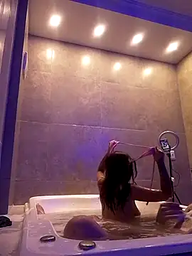 Babyzinha420 online show from November 30, 2025, 8:13 pm