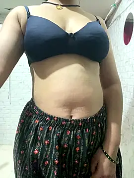 Red Queen 11 online show from November 17, 2025, 6:57 pm