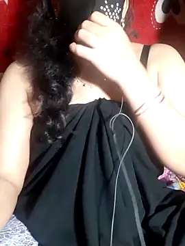 HotGirl23231 online show from June 14, 2026, 6:43 pm