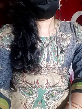 HotGirl23231 online show from July 18, 2026, 6:45 pm