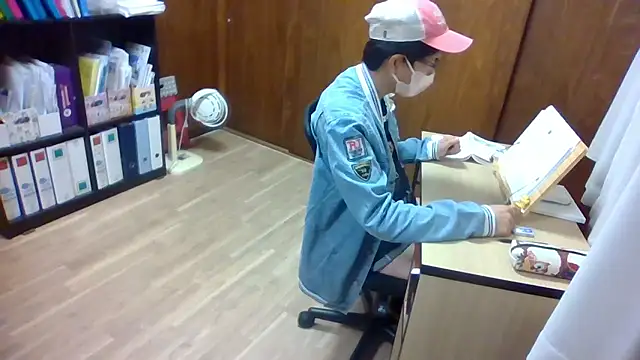 mostlerman online show from November 15, 2025, 10:34 am