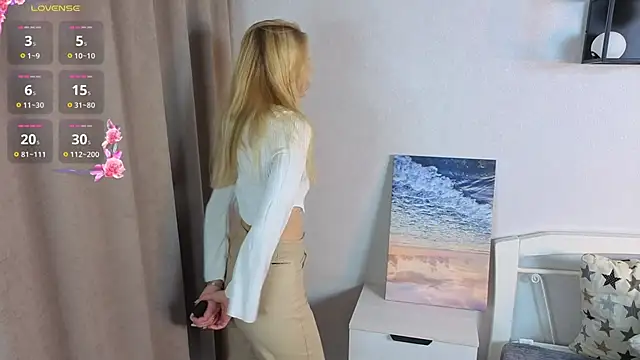 ToyaBosques online show from November 26, 2025, 3:07 am