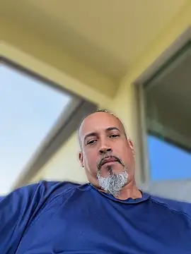 Jakk Danielle Lounge online show from April 15, 2026, 3:52 pm