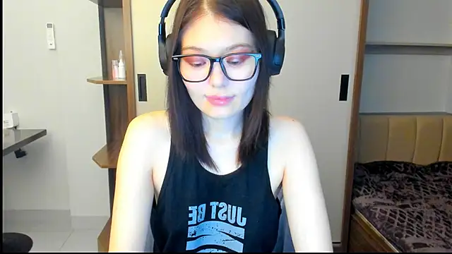 HopeLovely online show from February 23, 2026, 5:16 am