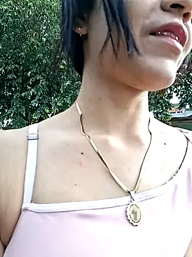 Skinny Wet online show from November 13, 2025, 12:48 pm