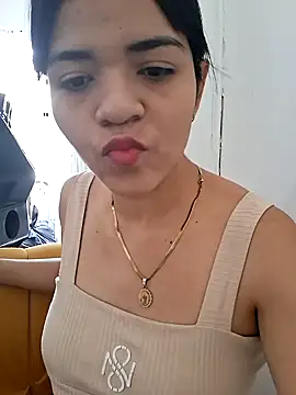 Skinny Wet online show from November 28, 2025, 7:27 pm