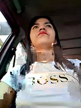 Skinny Wet online show from December 2, 2025, 11:37 am