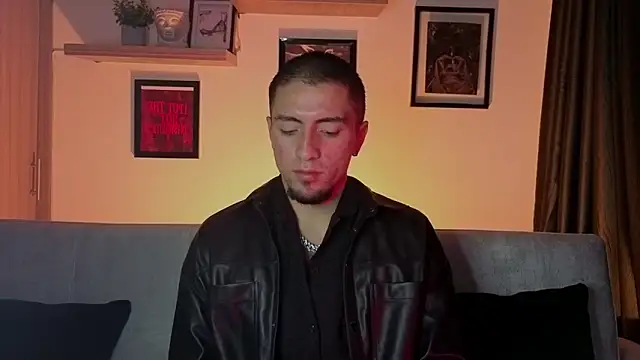 Snapshot of AresMassimoX chatting on November 16, 2025, 3:45 am AresMassimoX online show from November 16, 2025, 3:45 am