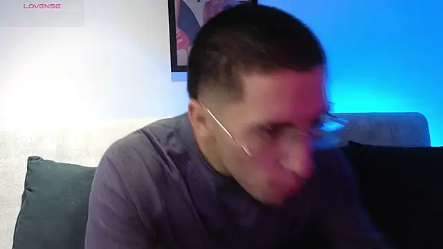 Snapshot of AresMassimoX chatting on March 9, 2026, 2:21 pm AresMassimoX online show from March 9, 2026, 2:21 pm