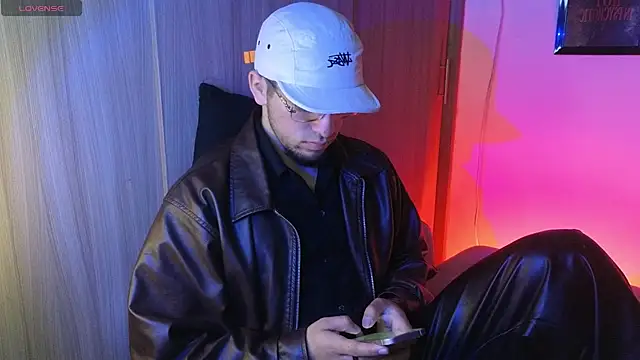 AresMassimoX online show from April 23, 2026, 1:02 pm