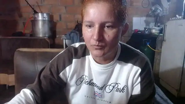 Snapshot of Sra_Angelina chatting on June 7, 2026, 9:29 pm Sra Angelina online show from June 7, 2026, 9:29 pm