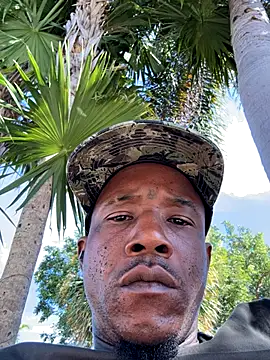 Kingkongg21xh online show from November 22, 2025, 5:45 pm