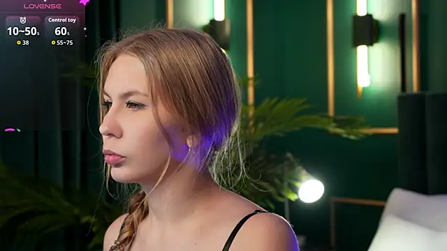 Rosa Evans online show from November 29, 2025, 4:32 pm