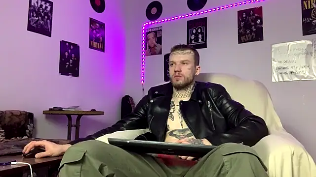 Huntall77 online show from February 25, 2026, 6:28 pm