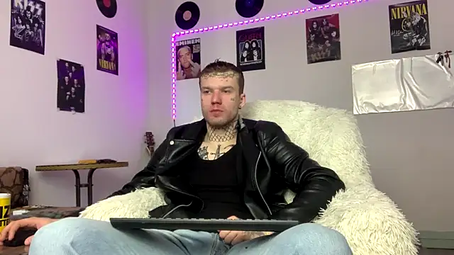 Huntall77 online show from March 10, 2026, 5:45 am