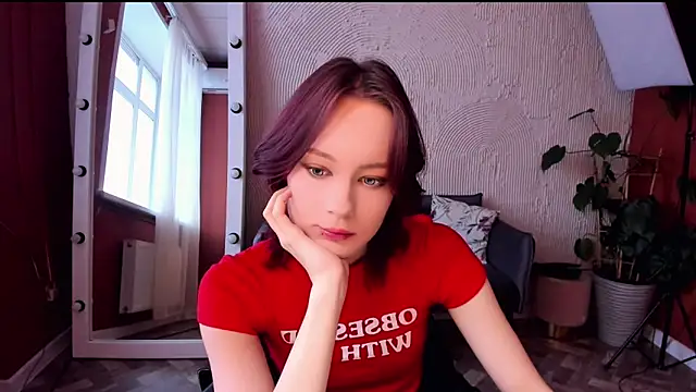 Snapshot of Annie_Way chatting on November 19, 2025, 11:21 am Annie Way online show from November 19, 2025, 11:21 am