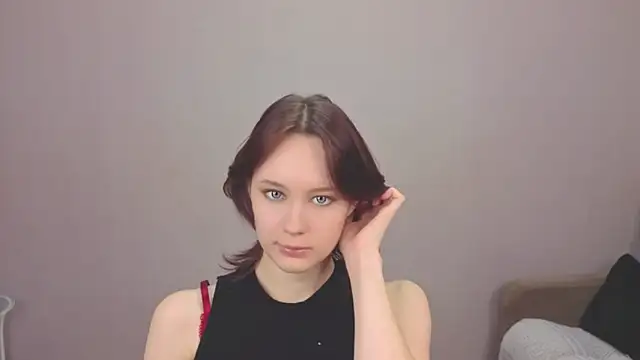 Snapshot of Annie_Way chatting on November 29, 2025, 1:14 pm Annie Way online show from November 29, 2025, 1:14 pm