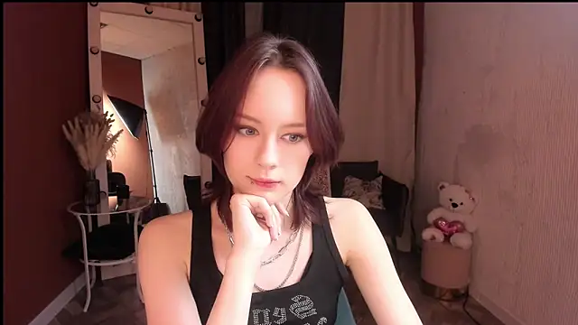 Snapshot of Annie_Way chatting on December 3, 2025, 12:58 pm Annie Way online show from December 3, 2025, 12:58 pm