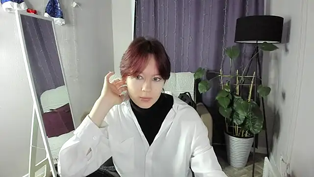 Snapshot of Annie_Way chatting on January 13, 2026, 4:40 am Annie Way online show from January 13, 2026, 4:40 am