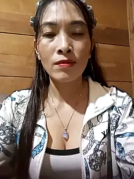 Soursop-op online show from November 16, 2025, 5:13 am