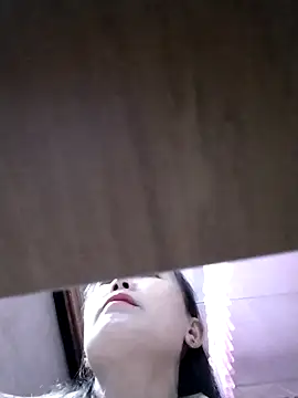 Feeling-hot online show from November 29, 2025, 11:24 am