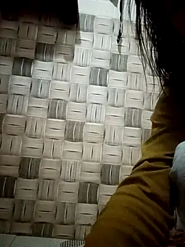 thuy-kieu online show from January 5, 2026, 9:07 pm