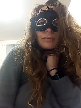 Snapshot of Giorgia13 chatting on November 29, 2025, 8:34 pm Giorgia13 online show from November 29, 2025, 8:34 pm