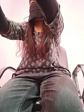 Iamyourdarling online show from November 20, 2025, 5:29 am