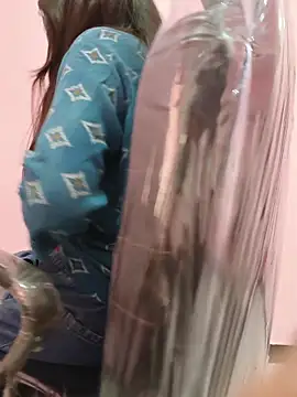 Iamyourdarling online show from November 26, 2025, 6:25 am