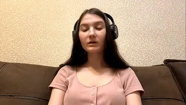 AurorAurora online show from December 22, 2025, 9:17 am