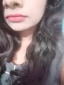 riyahot011 online show from November 12, 2025, 5:02 pm