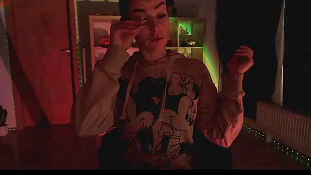 MissyDior8 online show from December 22, 2025, 6:43 am