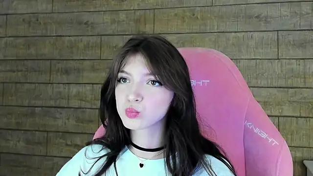 SophiaProve online show from April 23, 2026, 4:31 pm