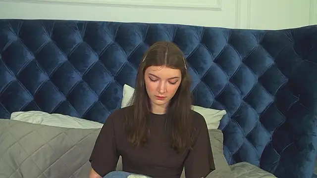 Snapshot of SophiaProve chatting on May 22, 2026, 4:23 pm SophiaProve online show from May 22, 2026, 4:23 pm