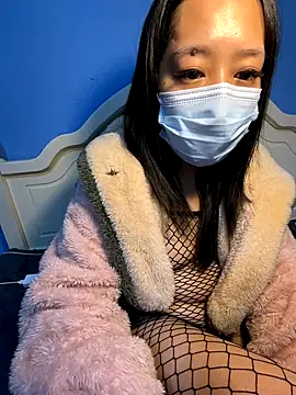 Lily-888 online show from November 17, 2025, 1:06 pm