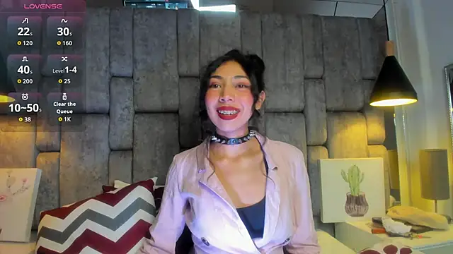 Emmaskinny online show from November 15, 2025, 10:37 pm