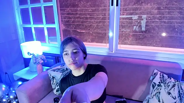 ReiAyanamy online show from January 12, 2026, 8:03 pm