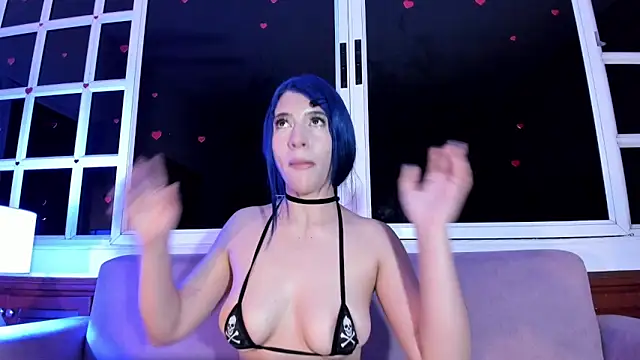 ReiAyanamy online show from April 21, 2026, 1:53 am